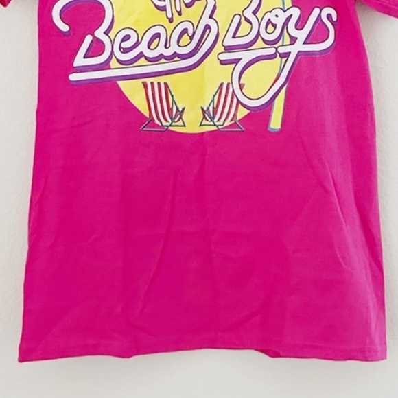 The Beach Boys Graphic Tee - Picture 6 of 6